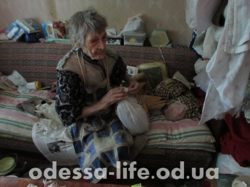 «Одесская жизнь» провела день с соцработником