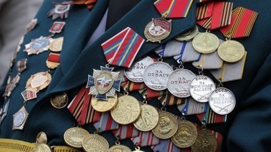 Ответственность за торговлю орденами и медалями не так высока