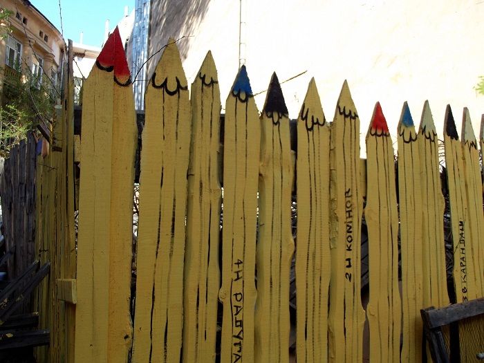 Забор-карандаш