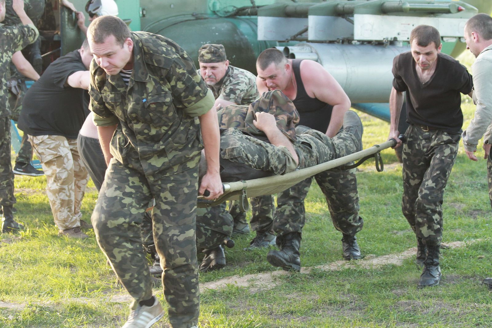 Травмы военнослужащих. Зона военных действий.