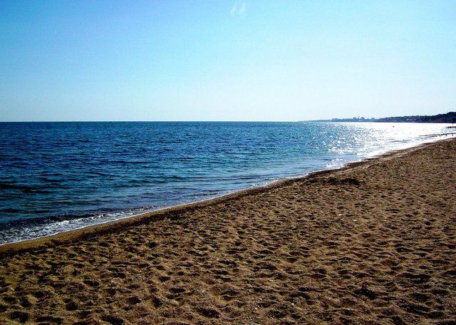 На одесских пляжах пока запрещено купаться