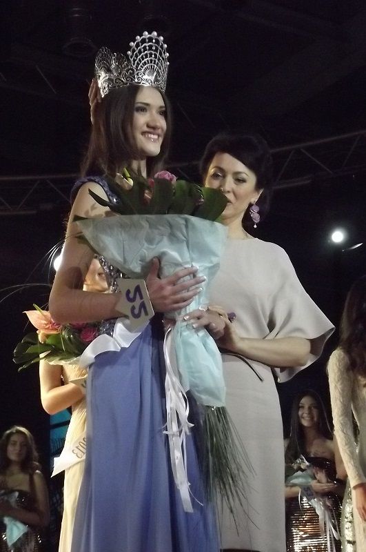 Елизавета Снежинская получила корону на конкурсе "Мисс Одесса"