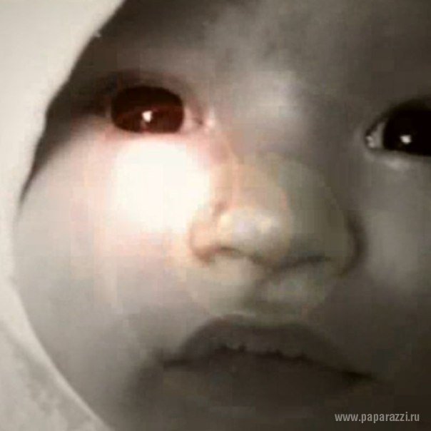 Известный одессит впервые выложил в сеть фото новорожденного малыша