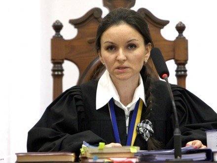 Скандальные киевские судьи отстранены от должностей