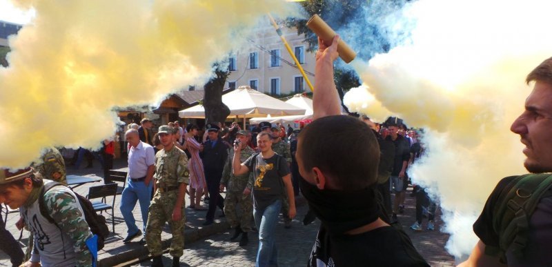 На марше националистов в Одессе не обошлось без провокаций (ФОТО)