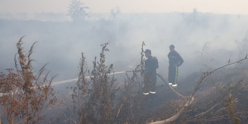 Пожар в Одессе на Хаджибейской дороге до сих пор не могут потушить
