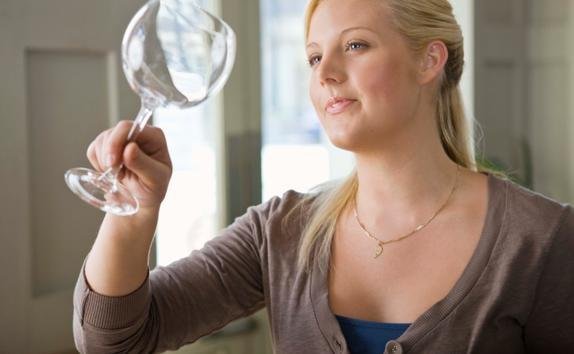 Как сделать стаканы идеально чистыми, или Мифы о посудомоечных машинах