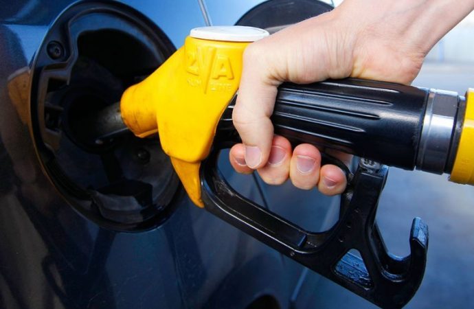 Украинские сети АЗС продолжают поднимать цены на топливо