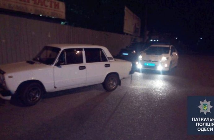 В Одессе ограбили автозаправку: человека взяли в заложники