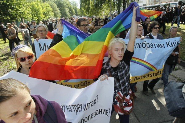 В «Правом секторе» уже недовольны гей-парадом в Одессе