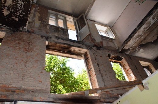 Жизнь после взрыва: восстановление дома на Посмитного затягивается (ФОТО)