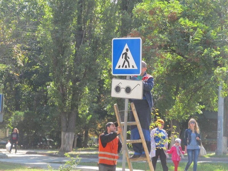 На аварийном участке на «Радужном» вместо светофора поставили знаки