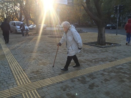 Тротуар для слабовидящих людей в Одессе (ФОТО)