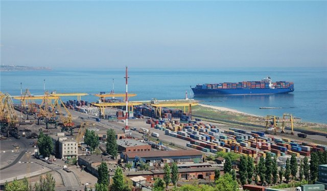 Скандал в Черноморском порту. АМПУ опровергла обвинения в рейдерском захвате
