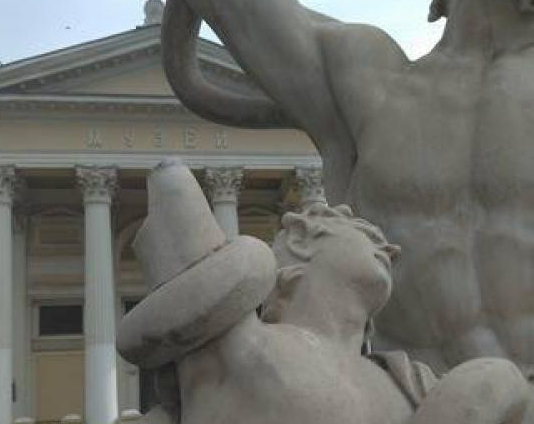 Вандалы изуродовали достопримечательность в центре Одессы