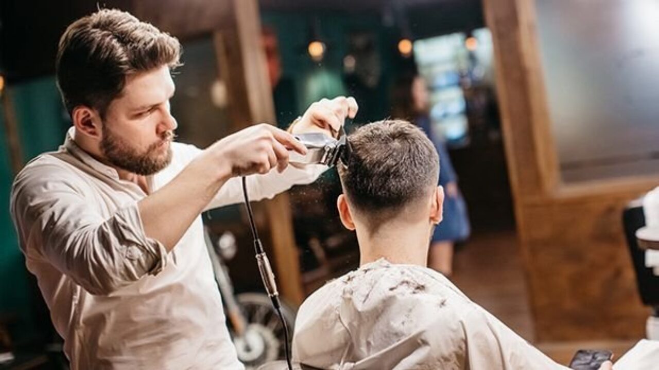 Сеть мужских парикмахерских «Frisor Barbershop»: количество не означает  потерю качества, парикмахерство — это искусство - Одесская Жизнь