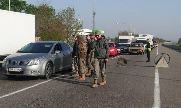 «Автомайдан» проверяет въезжающие в Одессу авто