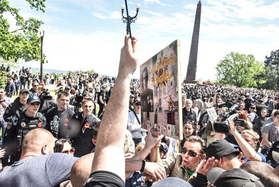 Массовые задержания на Аллее Славы в Одессе и возможные последствия (ФОТО, ВИДЕО)