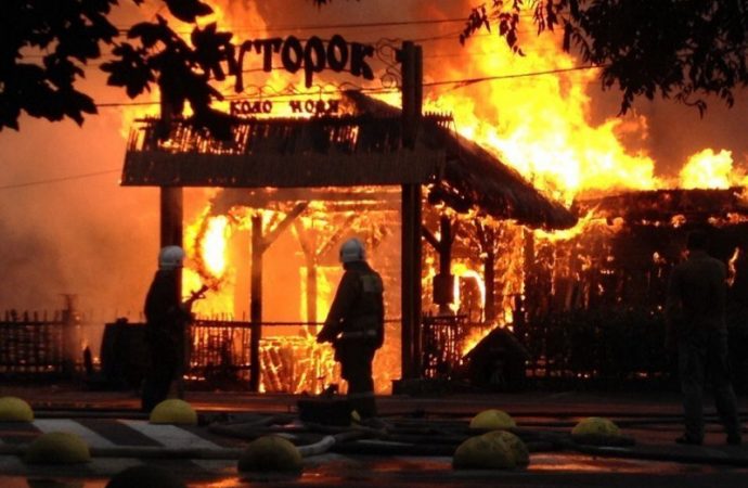 День в Одессе: последствия пожара на Ланжероне, странный коммунальщик, опасная пицца