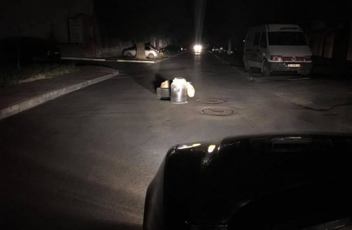 Коварный «сюрприз» поджидает водителей и пешеходов на дороге в центре Одессы (ФОТО)