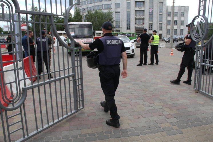 В Одессе большая — игра! На стадионе «Черноморец» принимают дополнительные меры безопасности