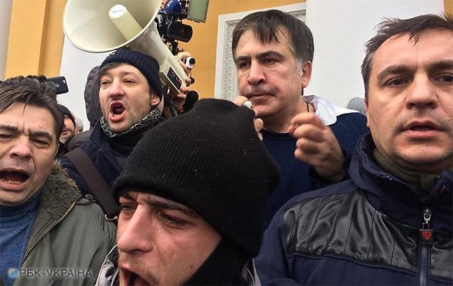 Саакашвили сбежал из-под стражи и объявлен в розыск (ВИДЕО)