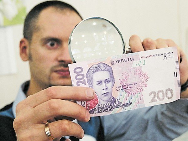 По Одессе «гуляют» фальшивые деньги