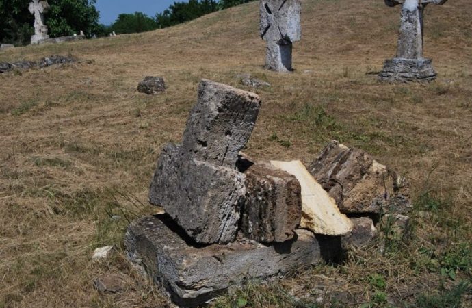 Под Одессой разрушается памятник древней культуры