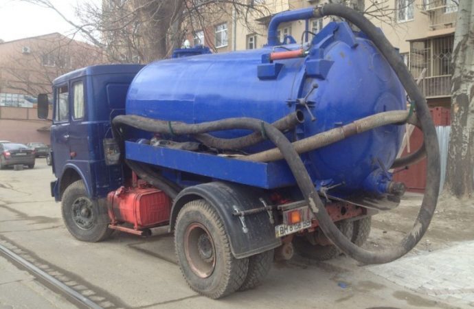 В Одессе прошли общественные слушания по тарифам на вывоз жидких отходов для населения