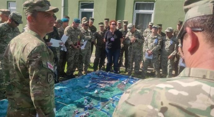 Одесские морские офицеры тренируются на военной базе в Грузии (ФОТО)