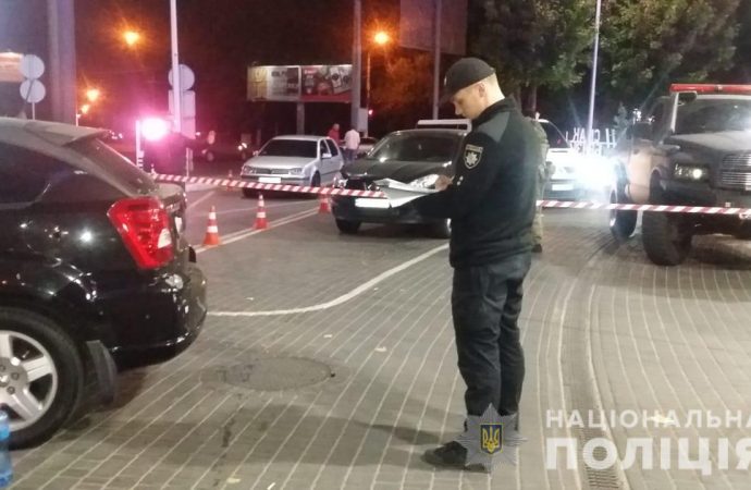 Автомобиль одесского активиста обстреляли на Люстдорфской дороге