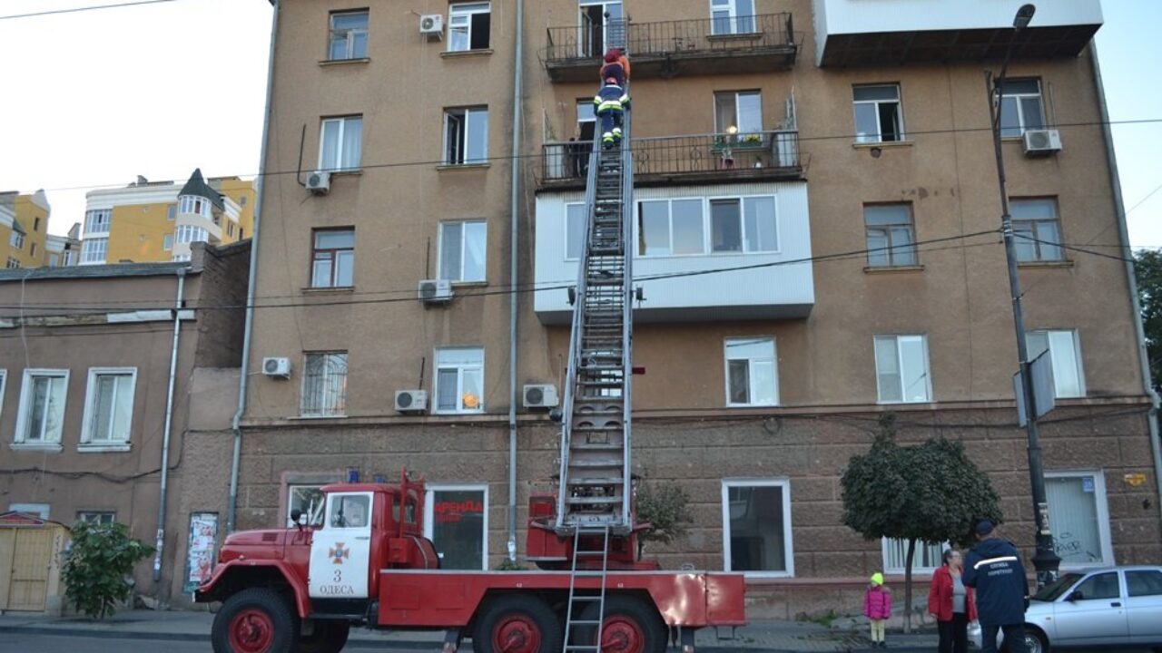 У одесских спасателей нет лестниц для тушения пожаров на верхних этажах  небоскребов - Одесская Жизнь