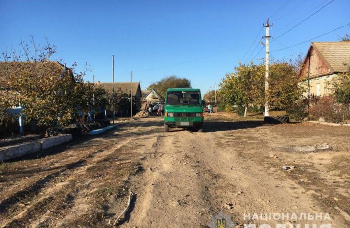 Годовалый малыш попал под колеса микроавтобуса на юге Одесской области