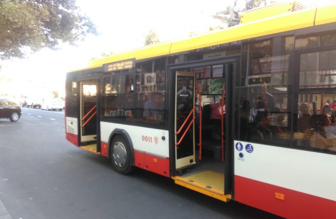 Один троллейбусный маршрут остановлен и два сокращены из-за ремонта в центре города
