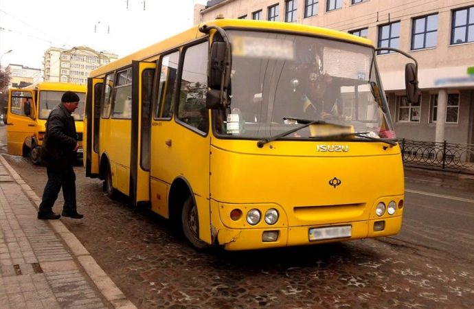 Маршруты трёх автобусов в Одессе изменились с сегодняшнего дня