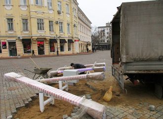 В Одессе появились световые качели