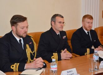 Корабль ВМС Великобритании пробудет в Одессе еще два дня