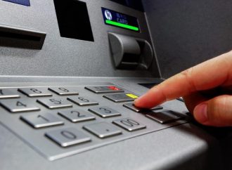 Новые правила валютных операций: теперь доллары можно купить через банкомат или терминал