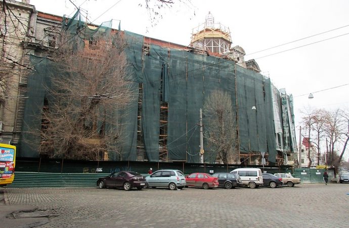 Знаменитый одесский дом снова будут реставрировать