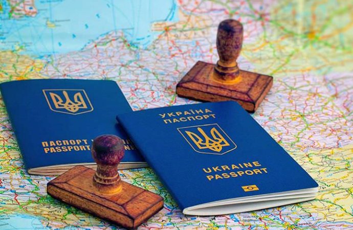 В Украине упростят процедуру «прописки»: что обещают? 