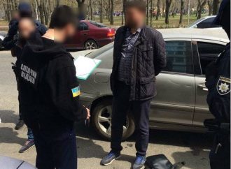 Взяли «на горячем»: в Белгород-Днестровском задержан прокурор-взяточник