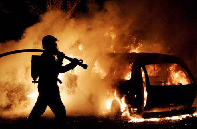 Три автомобиля горели в Черноморске