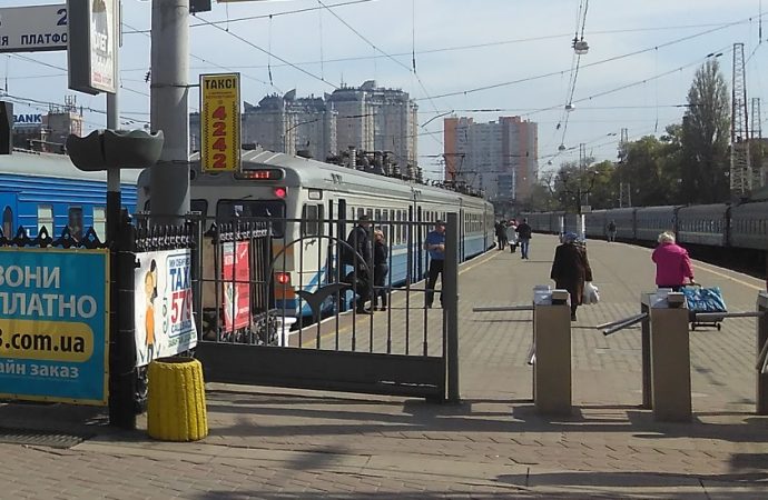«Укрзализныця» назначает на лето дополнительные поезда в Одессу