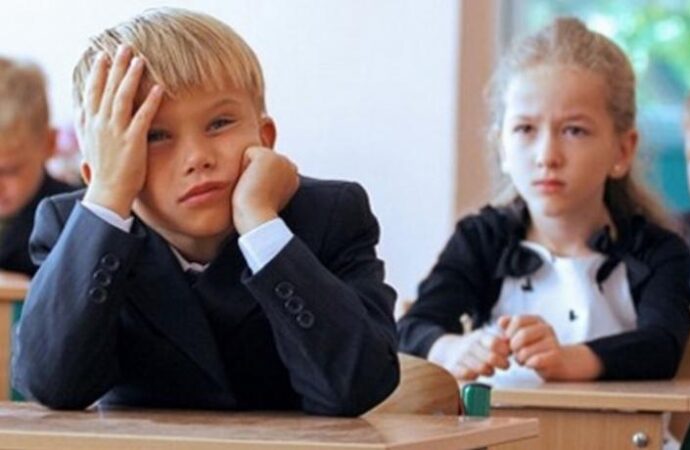 Родителям одесских школьников рассказали о запретах в учебных заведениях