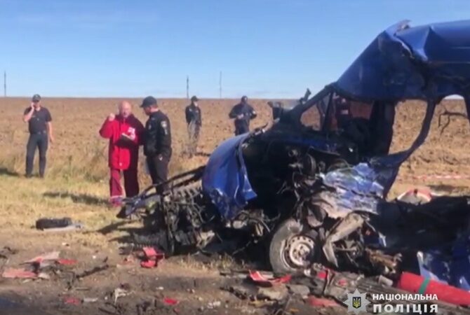 Опасная скорость или плохая дорога: кто виноват в автокатастрофе с жертвами под Одессой?