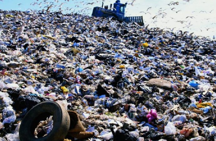 Одесский регион утопает в мусоре, а объемы его утилизации падают