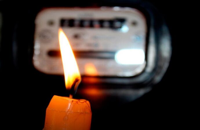 Отключение света в Одессе 11 октября: кому надо успеть зарядить телефон