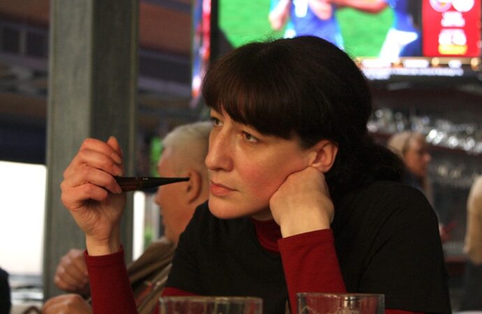 Одесская журналистка попала в десятку фаворитов Кубка мира по курению трубки