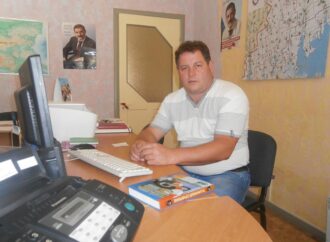 В Одесской области мэр города предупредил о мошенниках, которые звонят от его имени