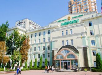 Скандал в одесском университете: преподаватель учит студентов, что Украину создали масоны